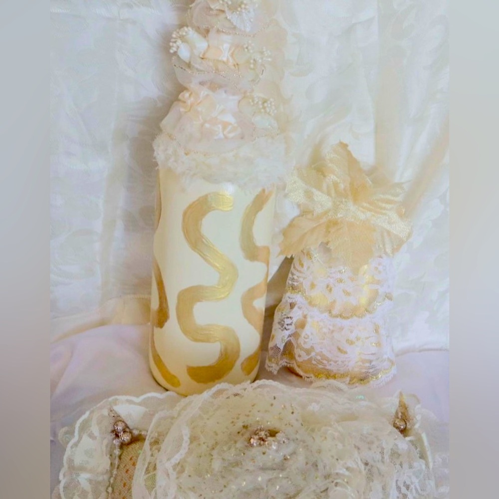 Hand Crafted Glass Bottles Eternal Glory Pillow Set Vanilla - Picture 4 of 11